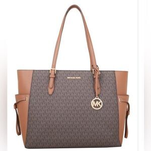 👜👜 Micheal Kors Brown Logo Gilly Drawstring Tote!! Brand New with Tags!!